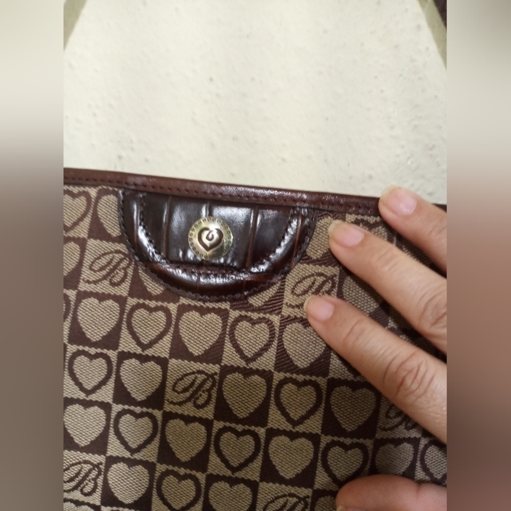 Stylish Brown Heart Pattern Shoulder Bag - Picture 6 of 13